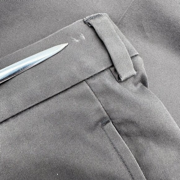 Brooks Brothers Men's 9" Advantage Chino® Pleated Front Shorts Size W48 Dk. Grey - Picture 7 of 13